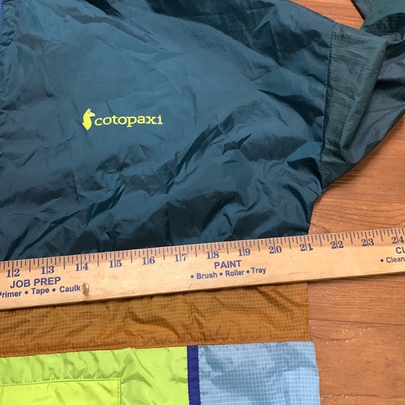 Cotopaxi Light Hooded Windbreaker Pullover Jacket - Picture 4 of 7